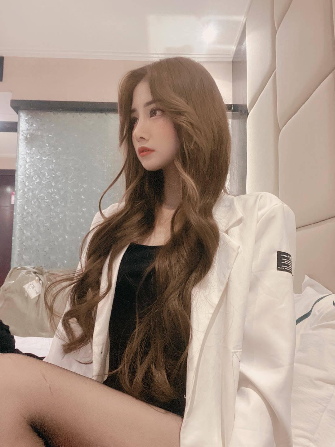 颜值清晰，身材迷人