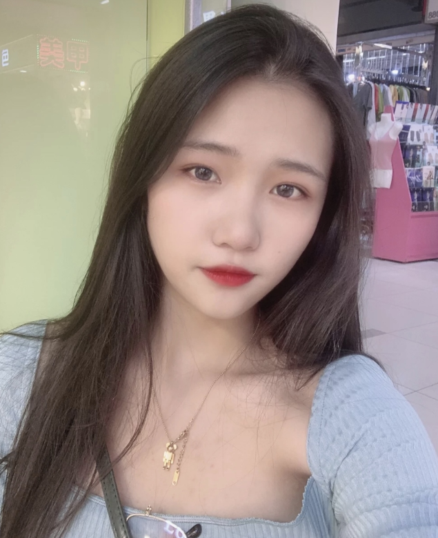 大胸小嫩妹够爽主动水多BB还是粉的