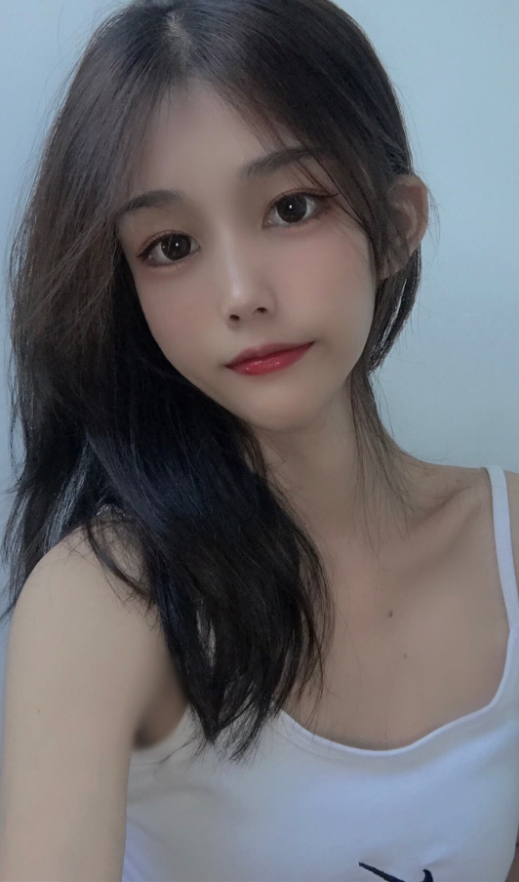 刚下海不久的小姐姐，上下粉嫩水多。会叫爸爸艹我。