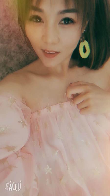 25岁大奶，纯正Sao货！双飞妩媚系姐妹花