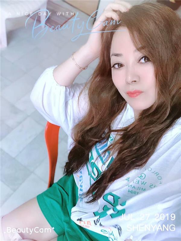 大Sao货，大D杯大屁股堪比卡戴珊